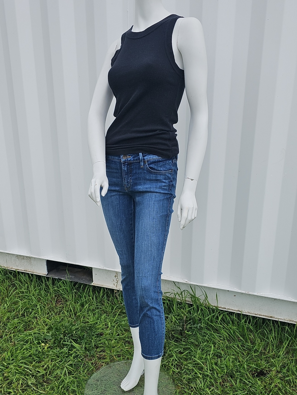 GUESS Women’s Cropped Skinny Jeans Size 28 Medium Wash Stretch Denim